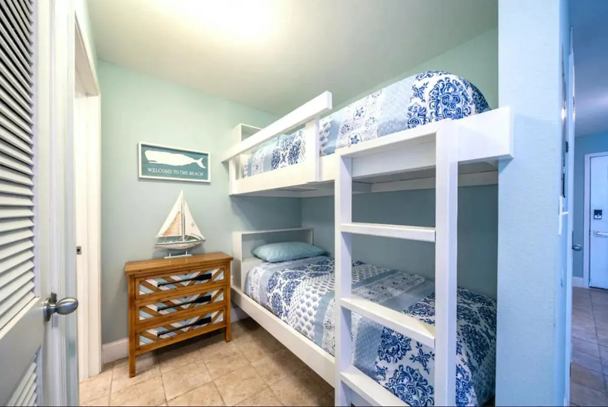 Paradise At Laketown Wharf Panama City Beach Aparthotel