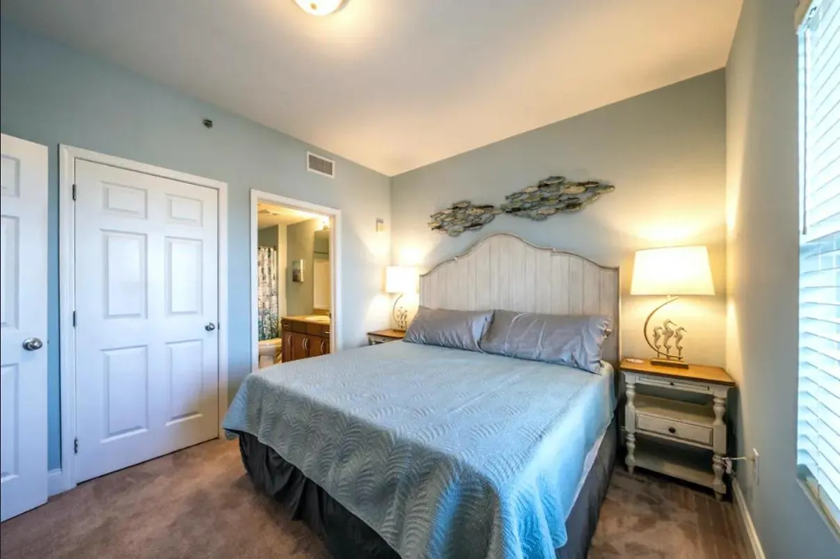 Aparthotel Paradise At Laketown Wharf Panama City Beach